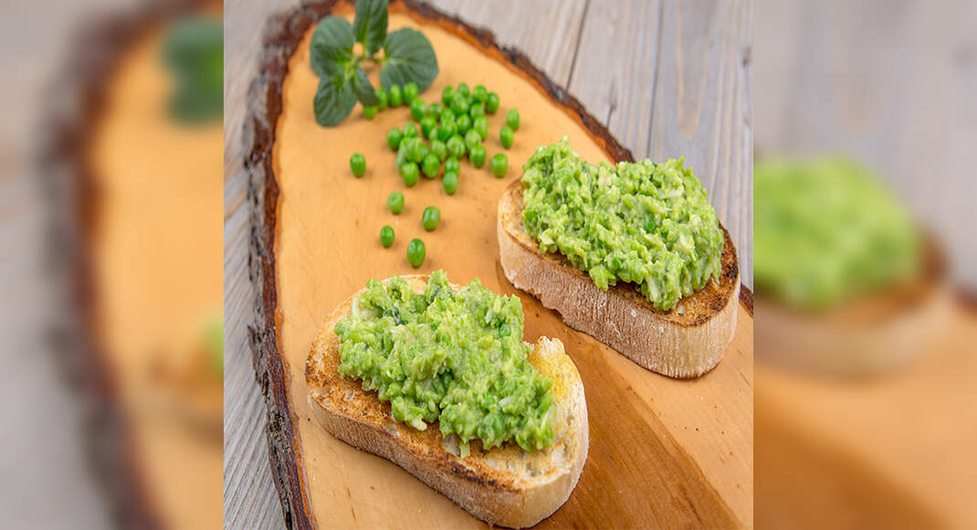 Minty Pea Bruschetta recipe by Pankaj Bhadouria on Times Food