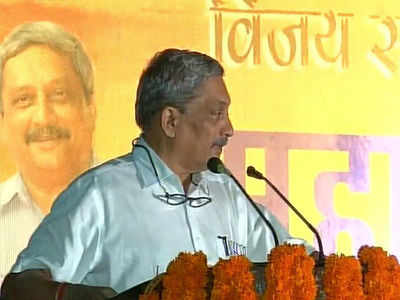 Told armed forces to shoot at anyone carrying an AK-47 machine gun: Manohar Parrikar