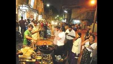 TMC councillor asks Bhowanipore hawkers to fall in line