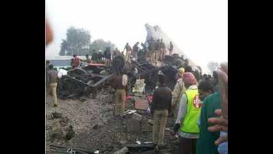 Kanpur train derailment: Bihar CM Nitish Kumar announces ex-gratia payment for Rs 2 lakh to dead, Rs 50,000 to injured