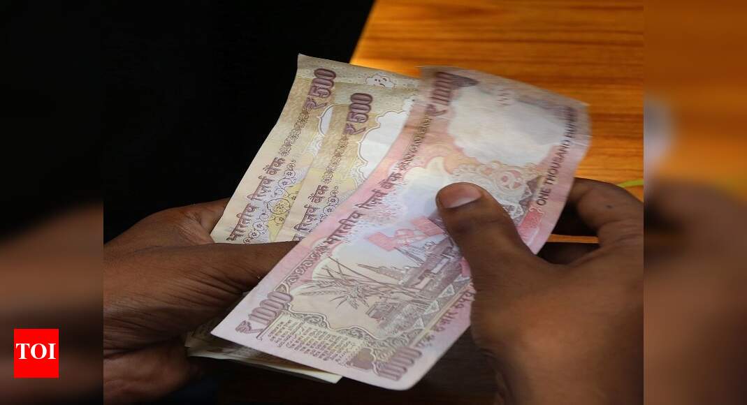 Over Rs 1 crore in old currency notes looted from bank India News