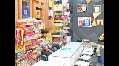 No cash for cards: Chawri Bazaar card biz hit by demonetization