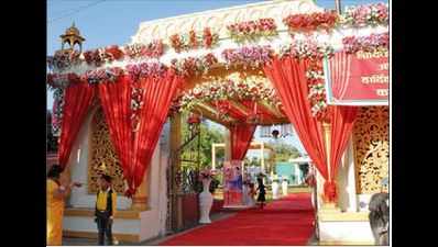 Currency crisis forcing NRIs to call off weddings