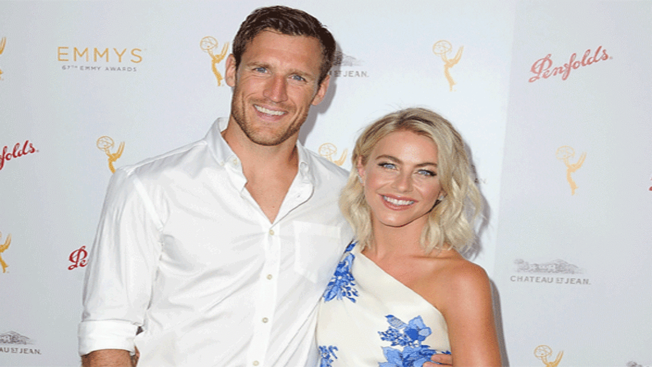 Julianne Hough has set a wedding date | English Movie News - Times of India