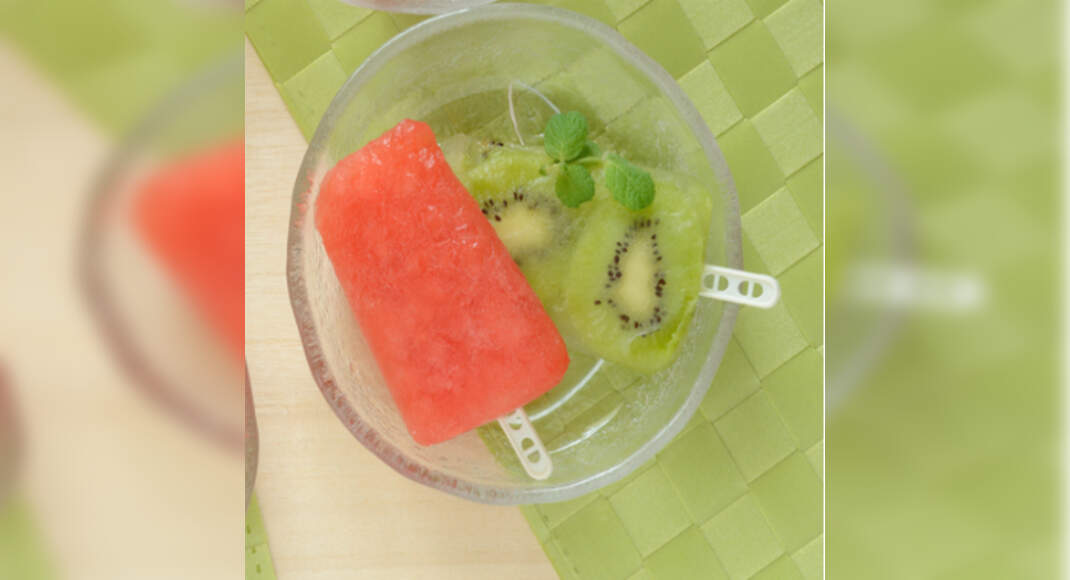 Watermelon Kiwi Popsicles Recipe: How to Make Watermelon Kiwi Popsicles Recipe at Home | Homemade Wa