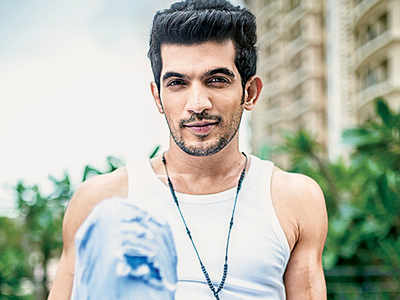 Arjun Bijlani reveals he's recovering from from his appendicitis surgery;  says, “I am feeling better than before” - Times of India