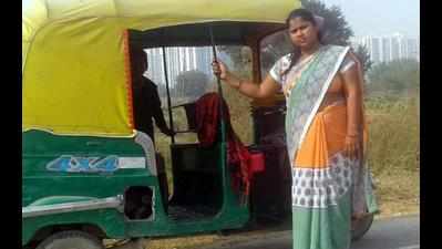 For sole woman auto driver, the income has reduced to half