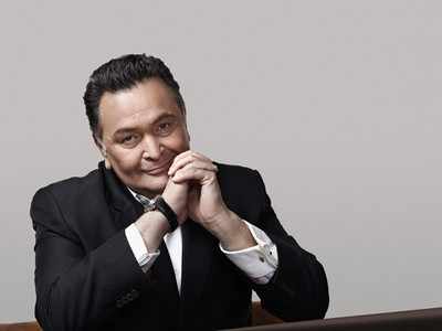 Here's how Rishi Kapoor likes to savour his Wine