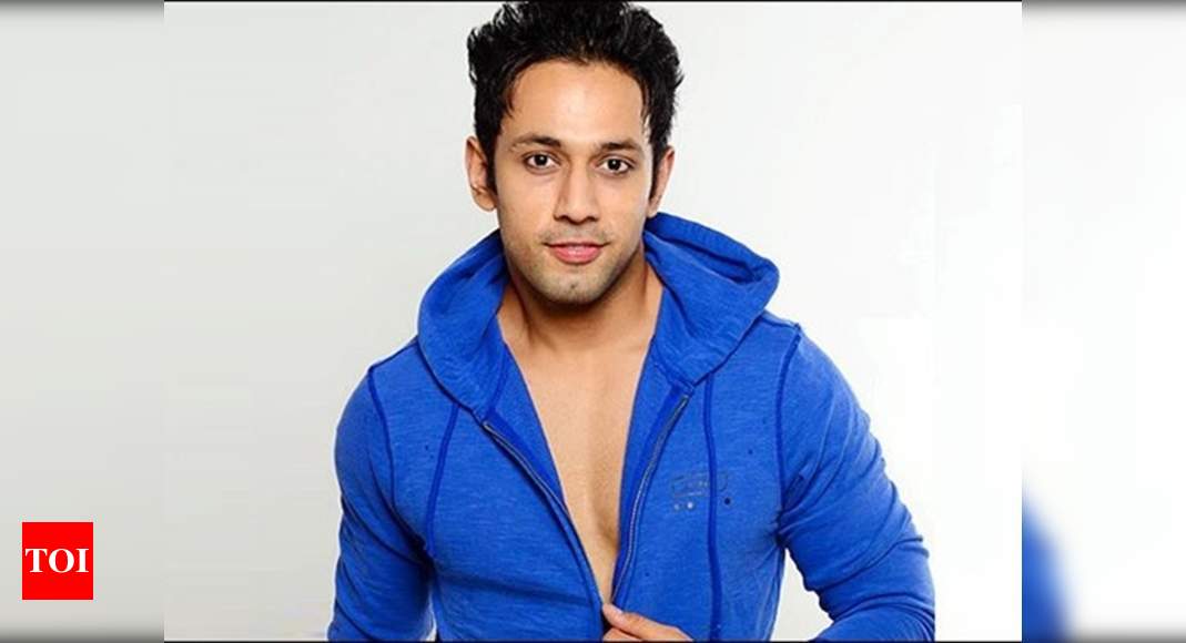 Bigg Boss 10 contestant Sahil Anand's profile, photos and videos