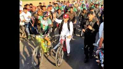 Cyclists welcome ‘The Green Path’ between Etawah Lion Safari and Taj Mahal
