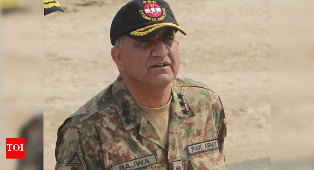 General Qamar Bajwa takes over as Pakistan's new army chief - Times of ...