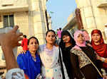 Women enter Haji Ali Dargah after 5 yrs