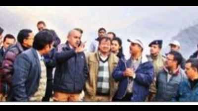 Post restraints, NGT team visits Rohtang and Solang