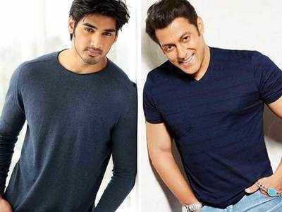 Salman Khan gives Suniel Shetty's son Ahan a warm welcome to Bollywood