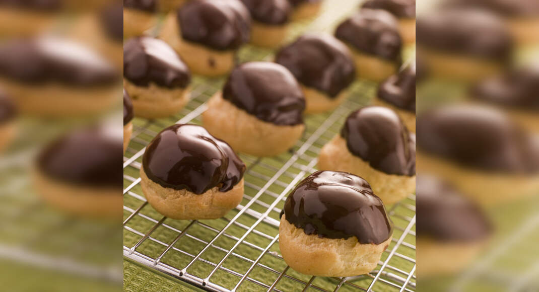 Vanilla Profiteroles Recipe: How to Make Vanilla Profiteroles Recipe | Homemade Vanilla Profiteroles