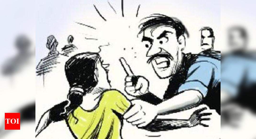 Cops on look out for trio who attacked foreign tourist, guide | Chennai  News - Times of India