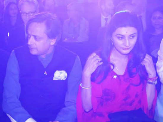 Shashi Tharoor’s royal friend creates a buzz at Delhi party