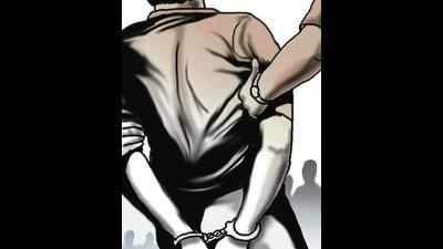 3 Nigerians held for duping woman