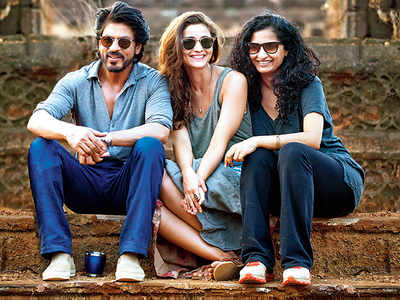 WATCH: Shah Rukh Khan & Alia Bhatt's 'Dear Zindagi' First Teaser Will Make  You Love Your
