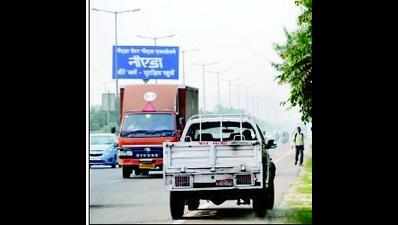 Speeding tanker crushes three to death on Noida-Greater Noida Expessway