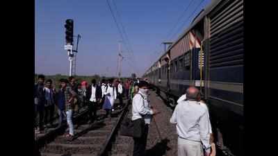 Memu train hits stray cattle, derails near Panoli