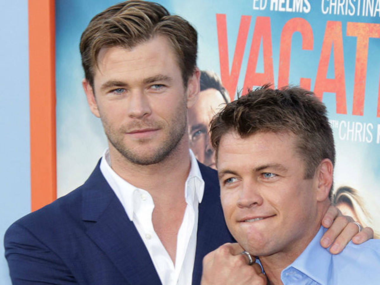 Pin by K on Chris Hemsworth  Chris hemsworth, Hemsworth, Chris