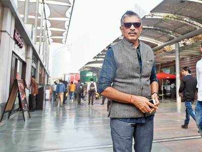 Prakash Jha and Subhash Ghai 'Bond' over films in Gurgaon