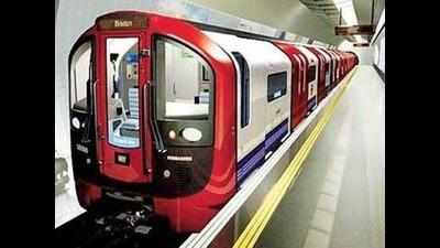 Lucknow Metro MD reviews project progress at Charbagh, Durgapuri and Mawaiya