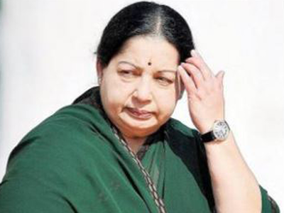 Tamil Nadu on edge as Jayalalithaa suffers heart attack, taken to ICU