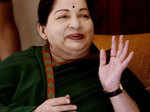 Jayalalithaa suffers cardiac arrest