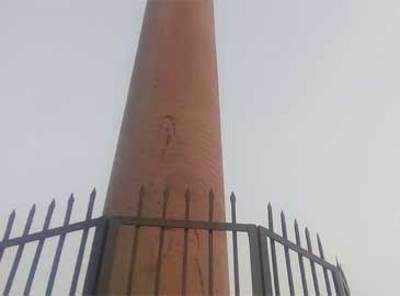 Over 2,000 years old Ashoka pillar in Delhi suffers heavy damage