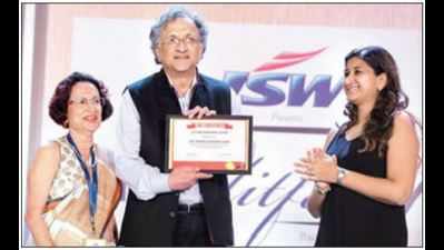 TOI found me a wife, has now given an award: Rama chandra Guha