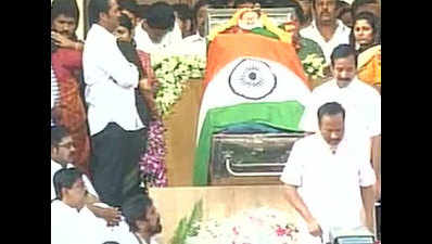 Nation mourns Jayalalithaa's demise