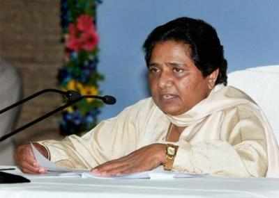Modi's note ban decision has made people fakir: Mayawati