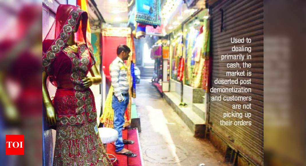 Party Wear Lehengo का Non-Stop Sale Gulshan Lehenga मे | Delhi, lehenga |  Cheapest Designer Lehenga In Chandni Chowk Shop Name & Address Gulshan  Lehenga House Shop No.5791 kucha rehman Chandni Chowk