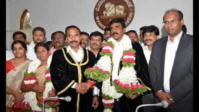 Ravi Kumar elected 19th mayor