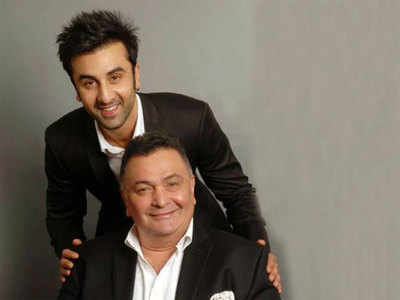 Rishi Kapoor and Ranbir Kapoor bond over football