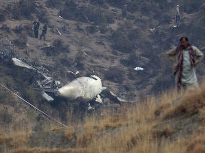 Pakistan plane crash: PIA blames engine failure