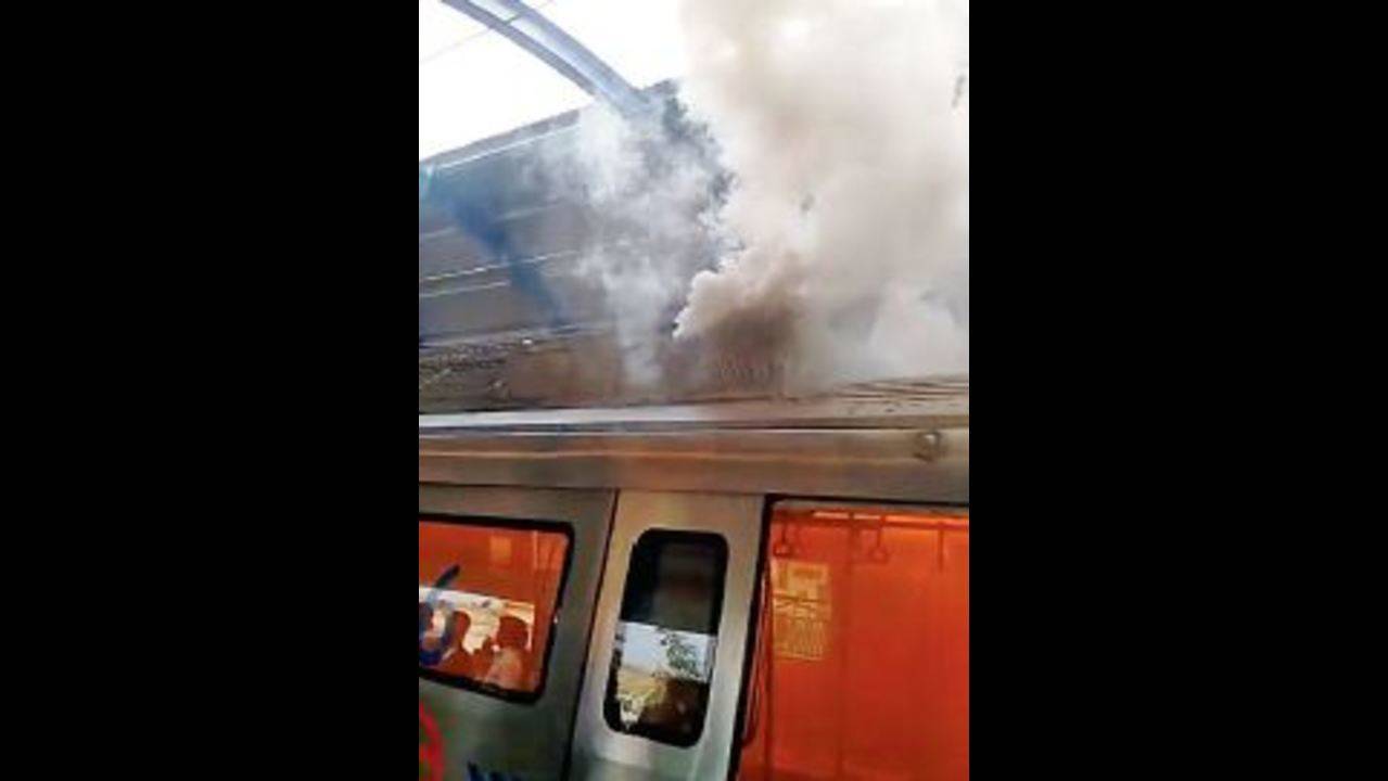 Smoke detected in coach, Metro travels 2km | Delhi News - Times of India