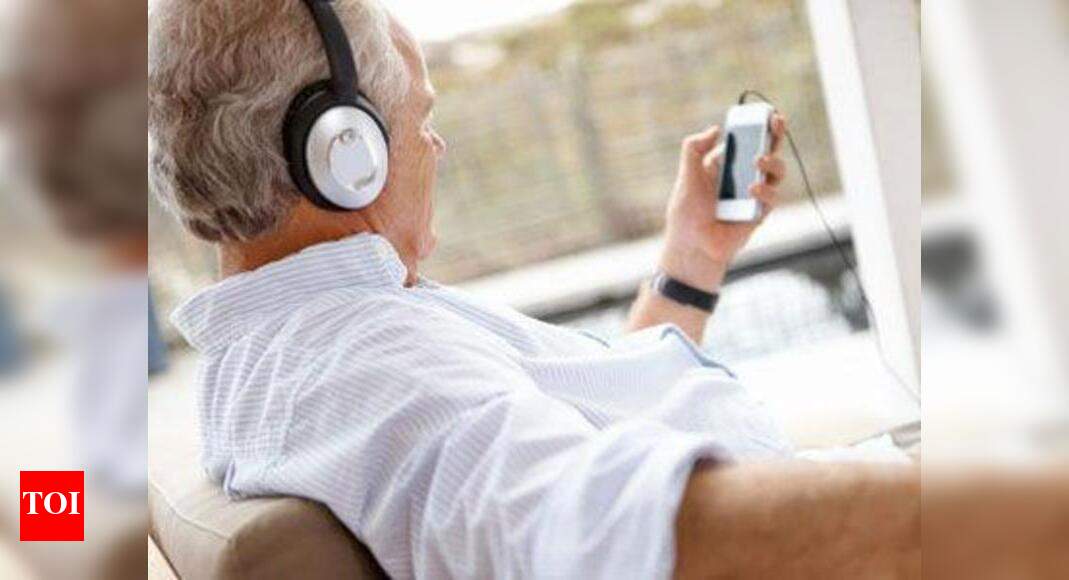 Ear Phones Driving with earphones on may 'cost' you the licence