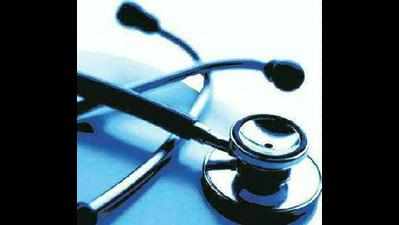 Contractual health workers demand more paid leaves