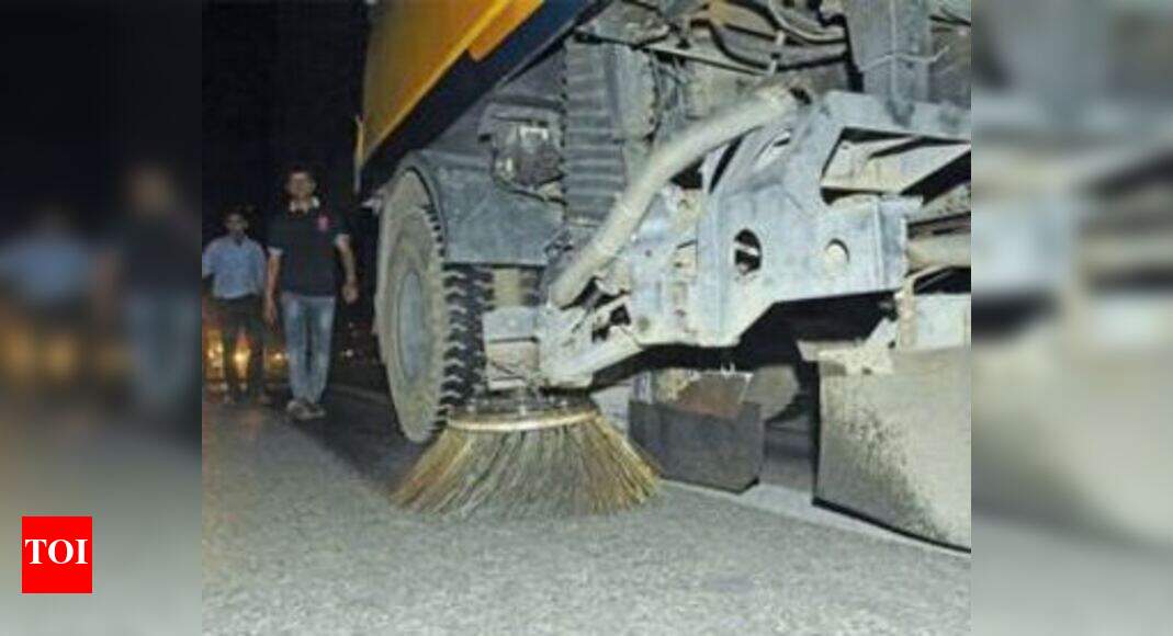 Soon, more vacuum cleaners to sweep dust off Gurgaon roads Gurgaon