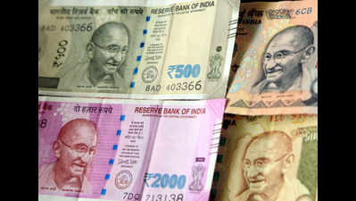 Rs 72 lakh in new notes seized in Mumbai, lens on bank staff