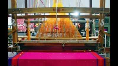 Paithani saris tone down, weavers count their losses