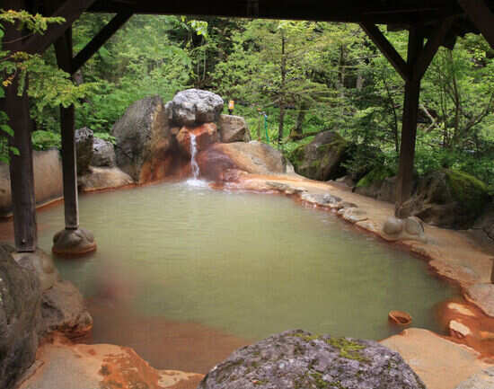 Visiting a Japanese Onsen &ndash; a unique bath experience
