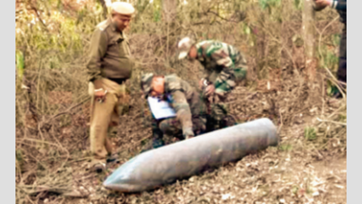 Bomb Shell: Live bomb shell came from TBRL: Army