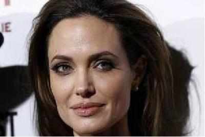 Rise in breast cancer gene testing after Angelina Jolie's NYT writeup, but…