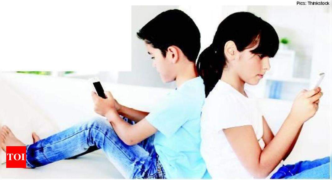 Smartphone addiction may up obesity risk in teens - Times of India