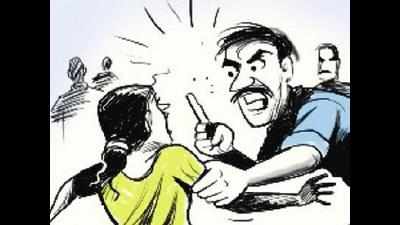 Bangle seller attacks woman havaldar in Dange Chowk