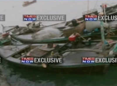 Indian Coast Guard nabs 26 Pak nationals off Gujarat coast, 5 boats apprehended